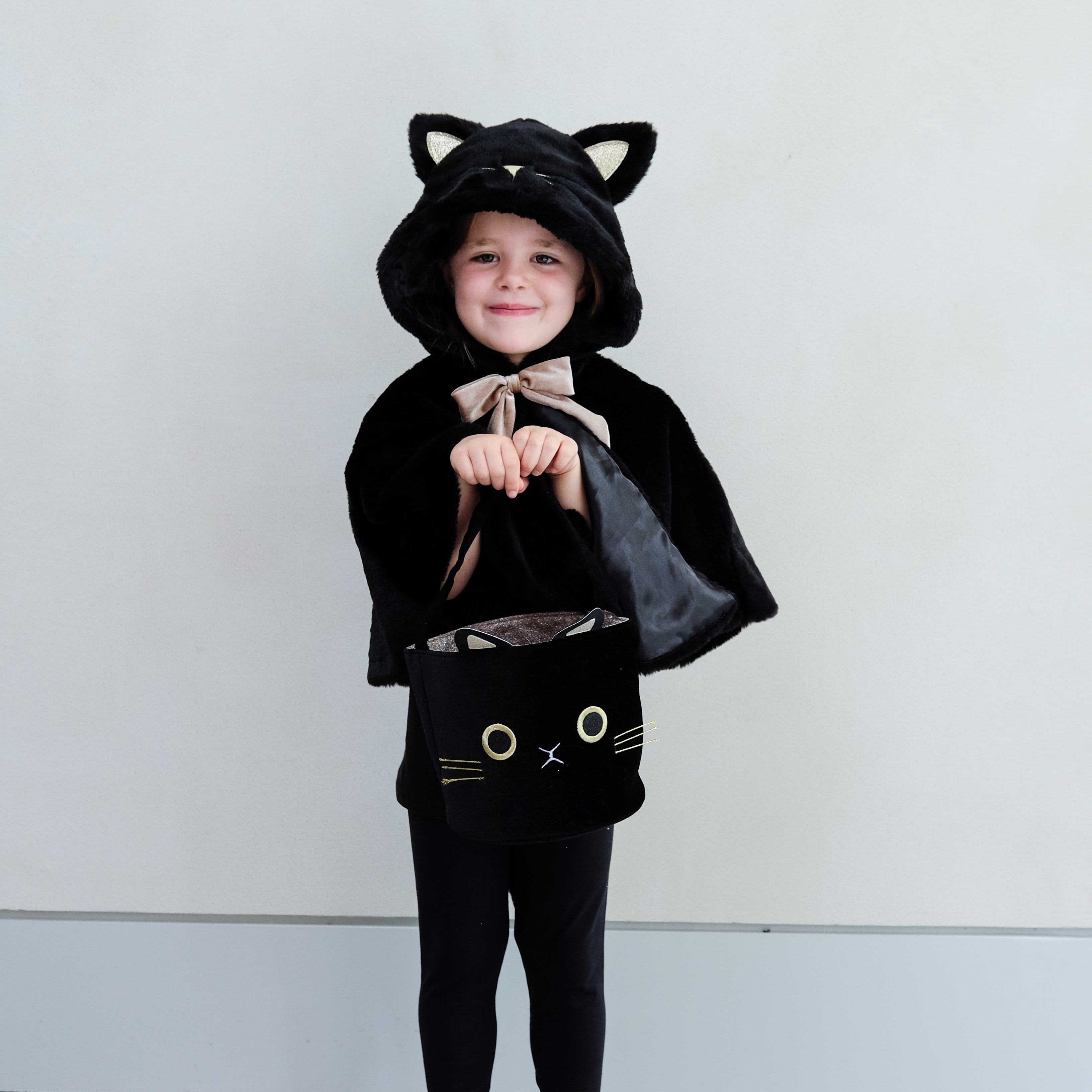 Black Cat Cape