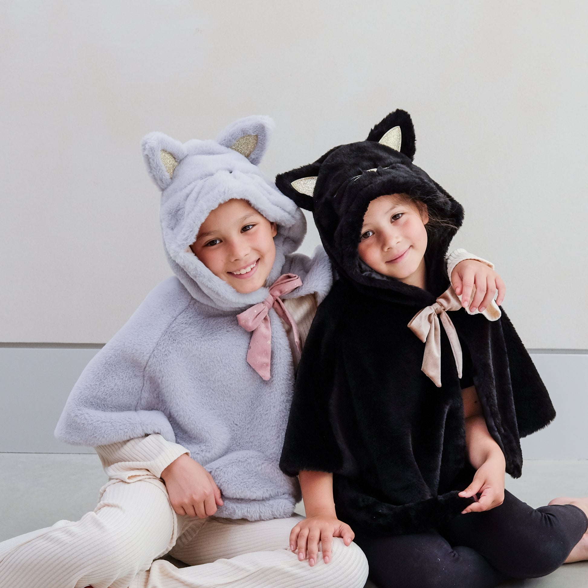 Black Cat Cape