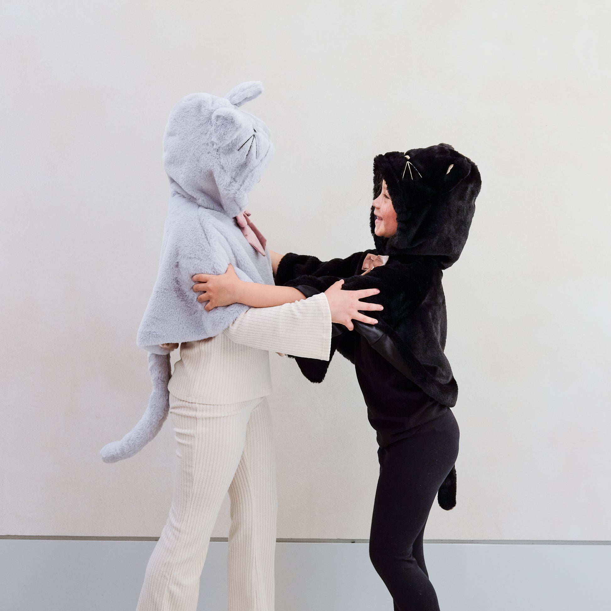 Black Cat Cape