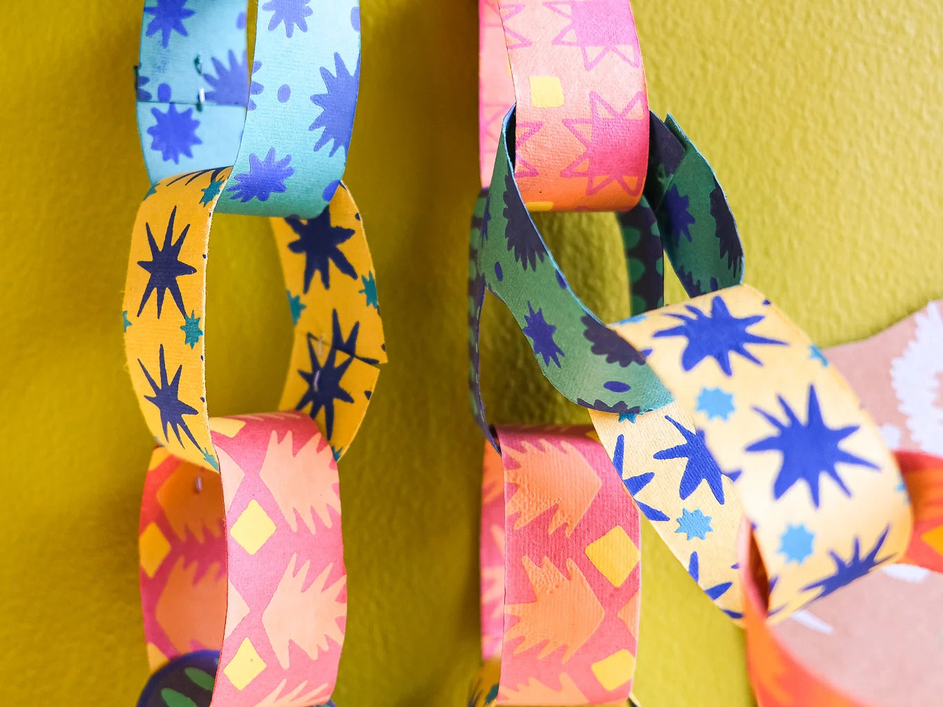East End Press Celebration Paper Chain Kit