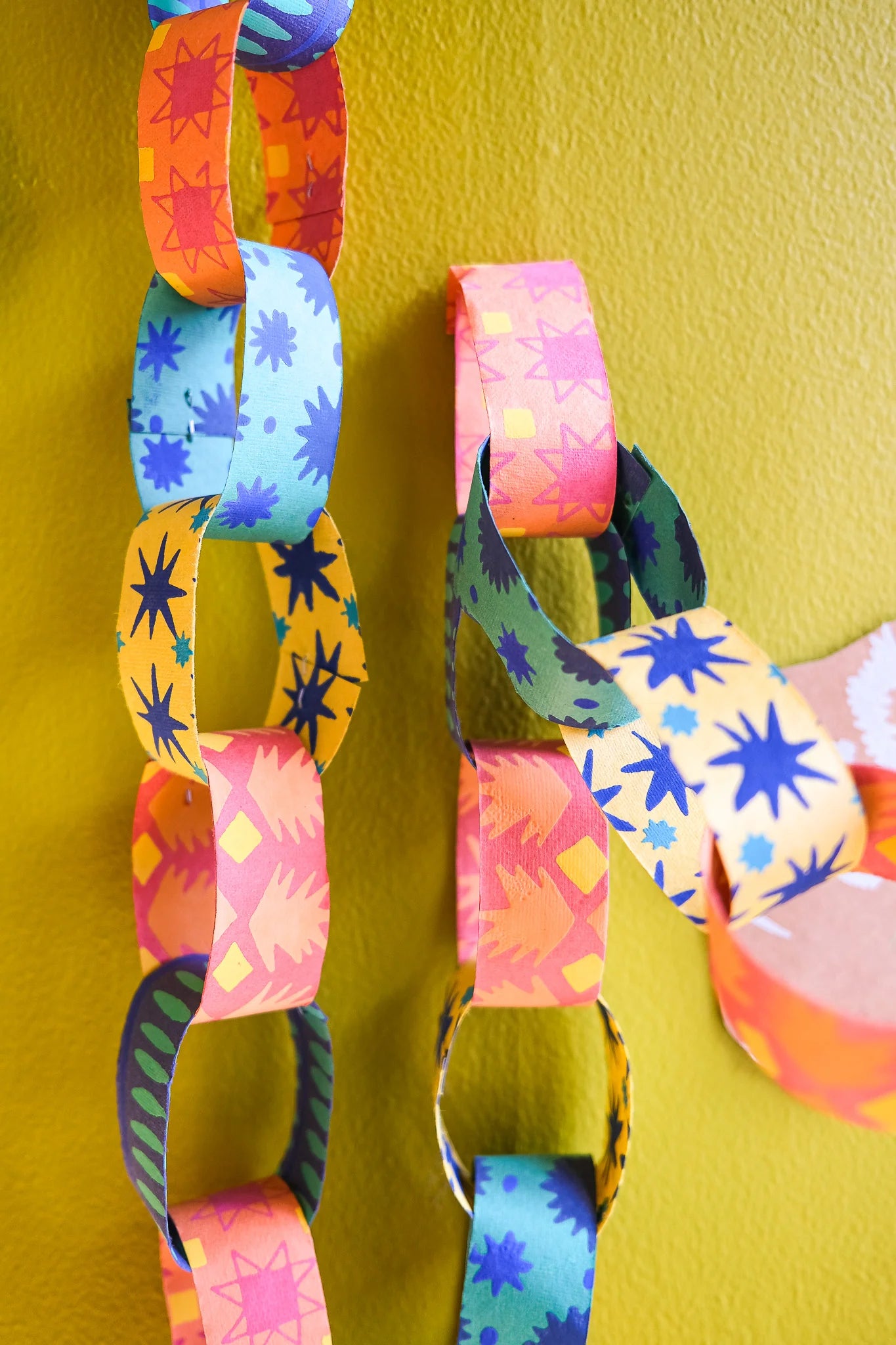 East End Press Celebration Paper Chain Kit