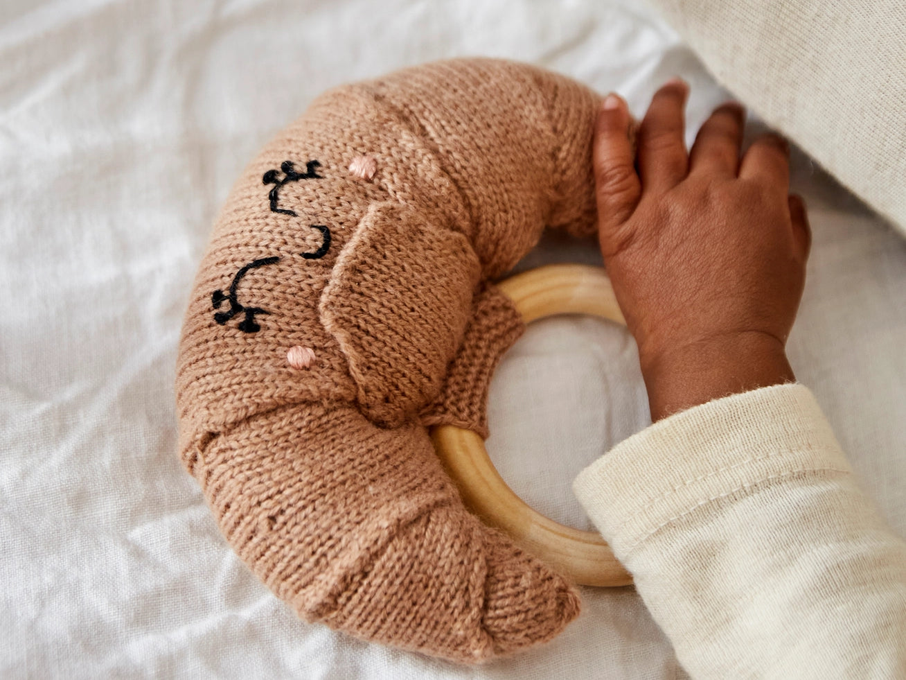 Sootie Limetree Croissant Rattle Teething Ring