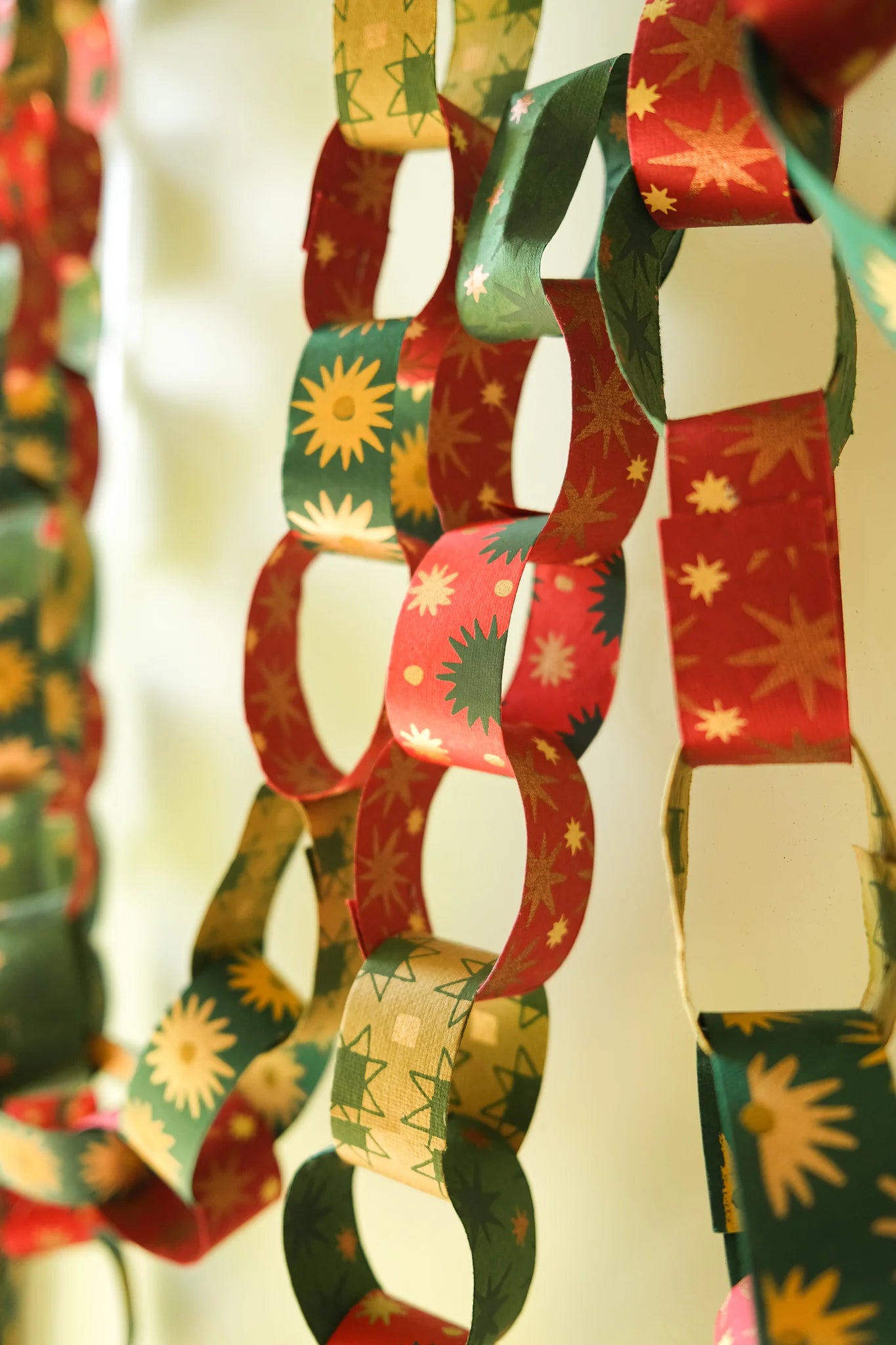 East End Press Festive Paper Chain Kit