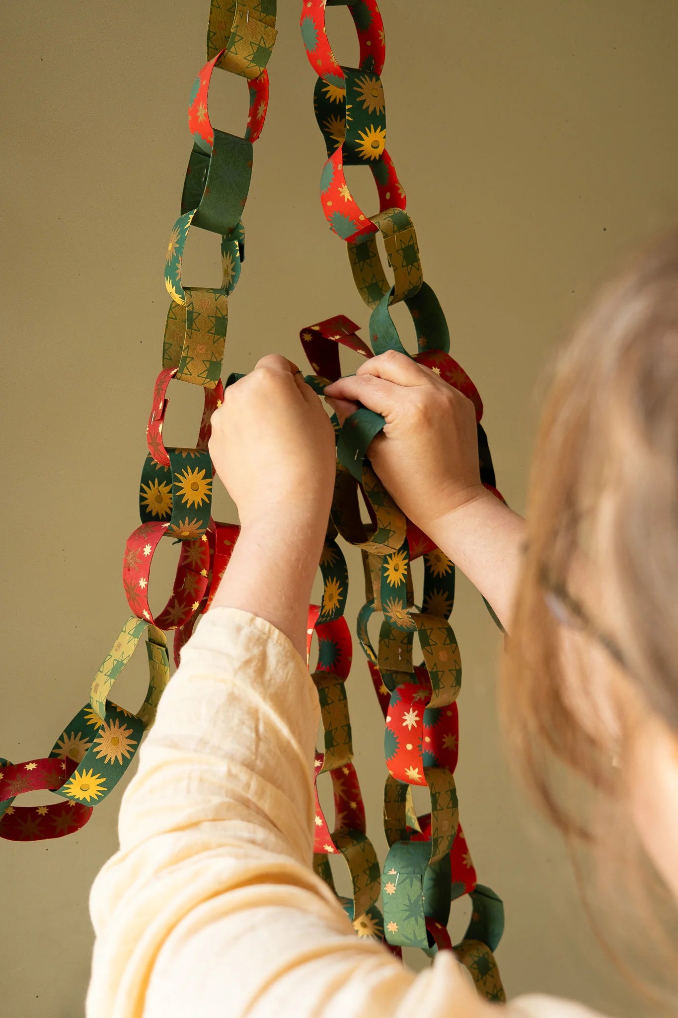 East End Press Festive Paper Chain Kit