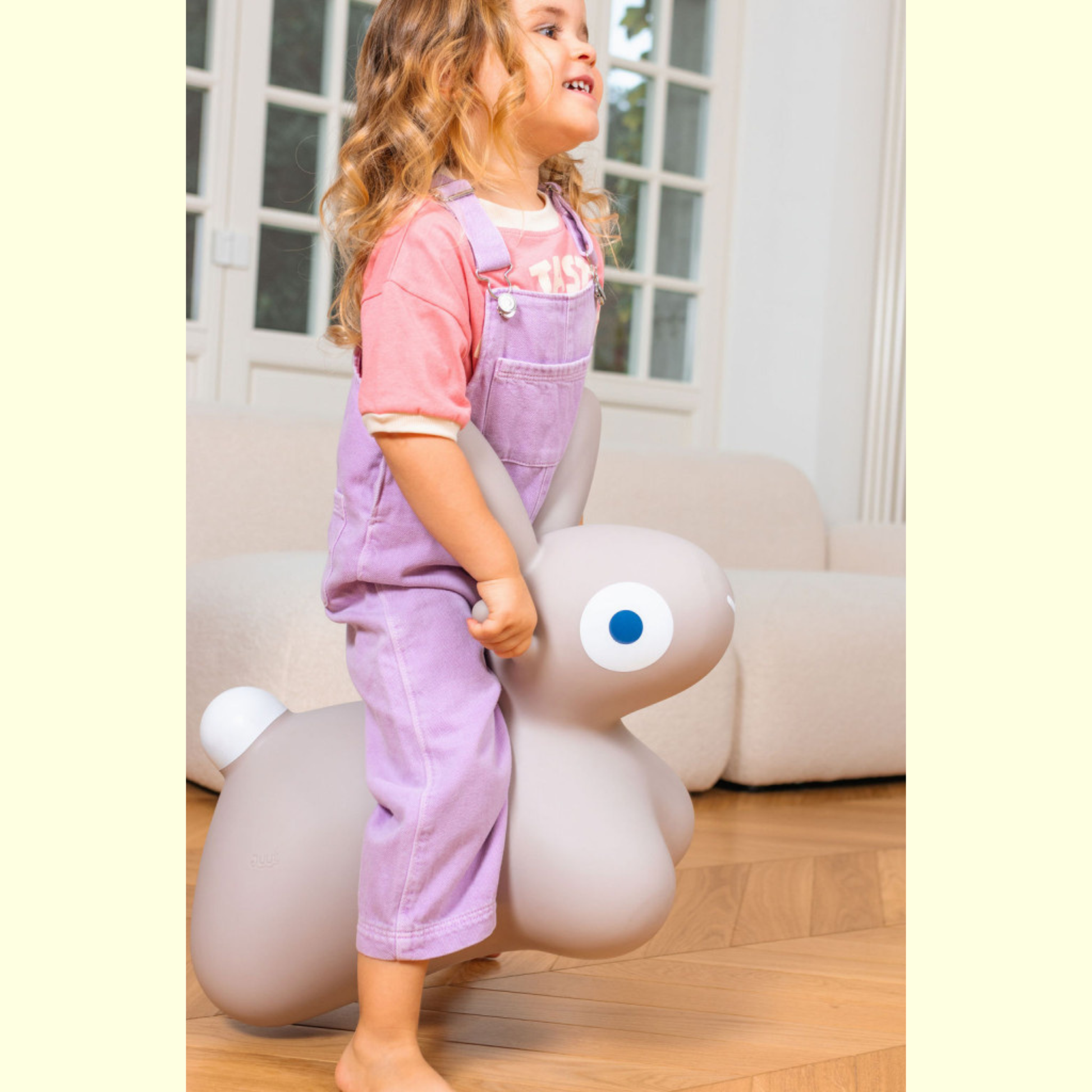 Quut Inflatable Hoppi Bunny - Warm Grey