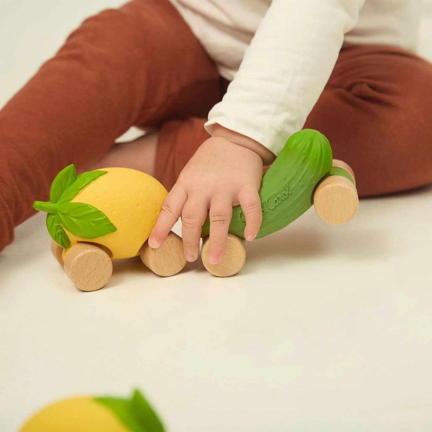 Oli & Carol Lou The Lemon Baby Car