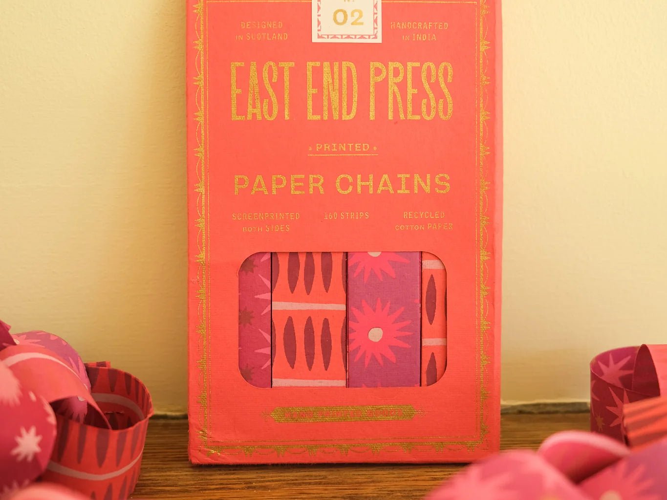 East End Press Pink & Red Paper Chain Kit