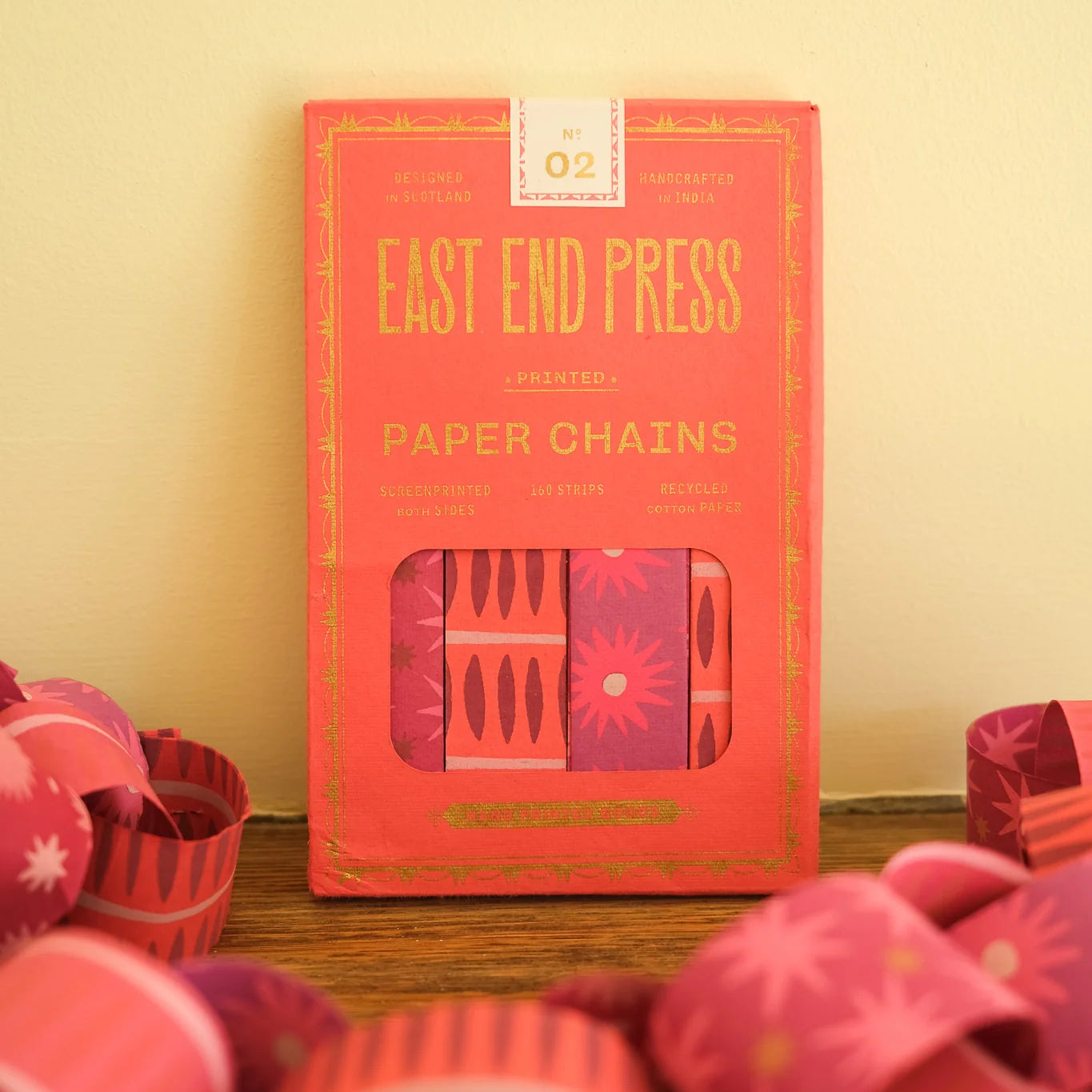 East End Press Pink & Red Paper Chain Kit