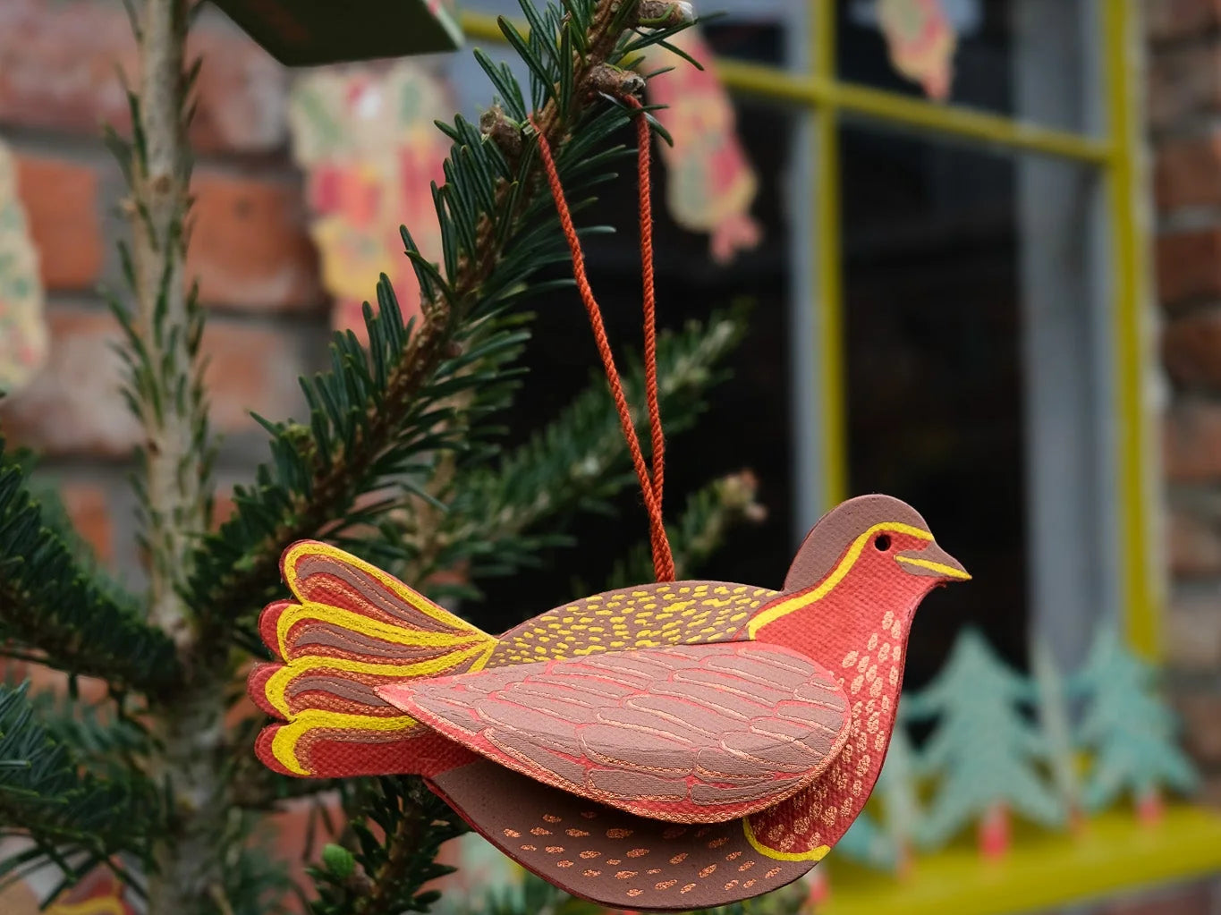 East End Press Robin Screen-Printed Board Decoration