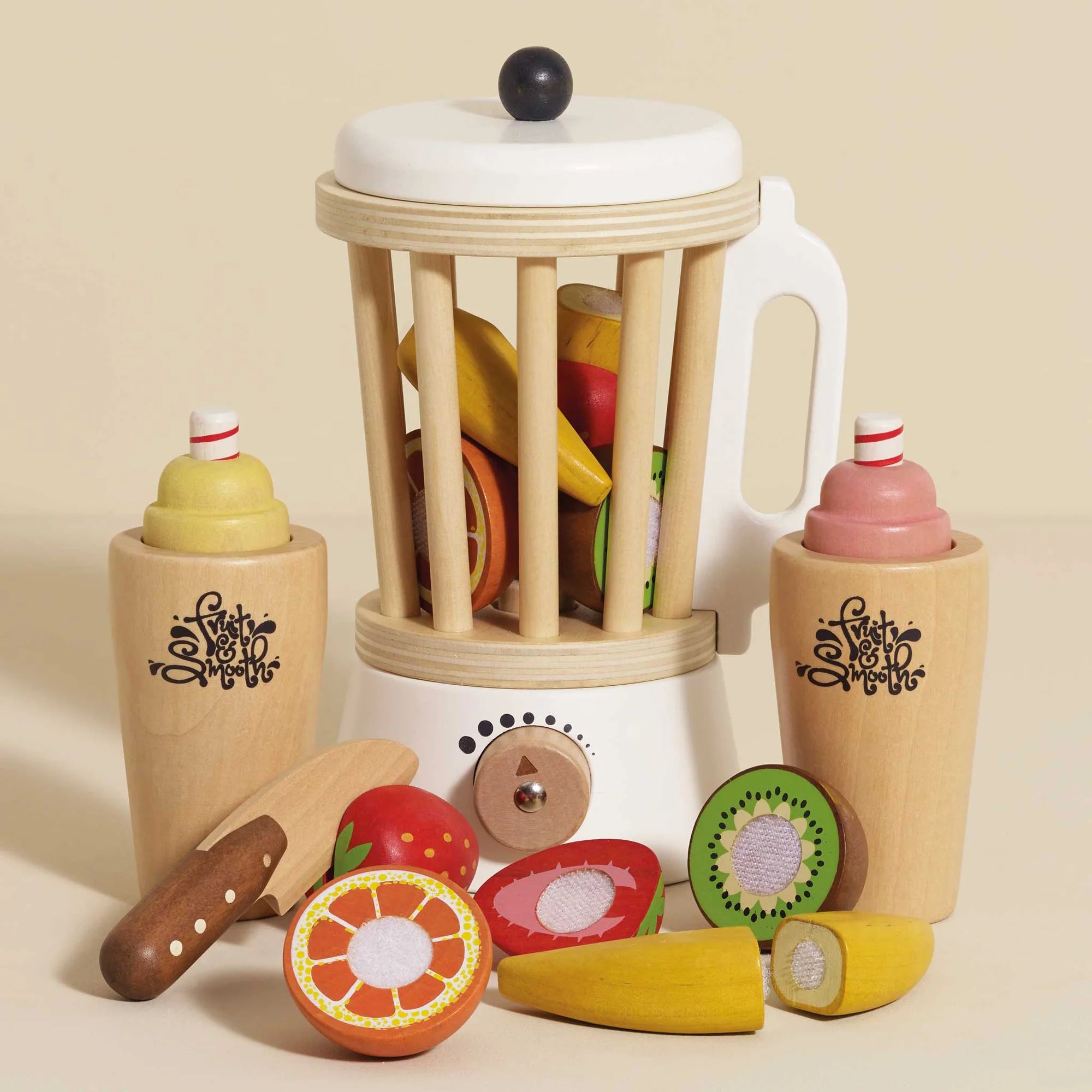 Le Toy Van Wooden Fruit & Smoothie Blender Set