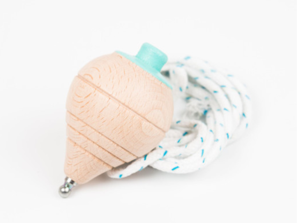 Me&Mine Wooden Spinning Top With String