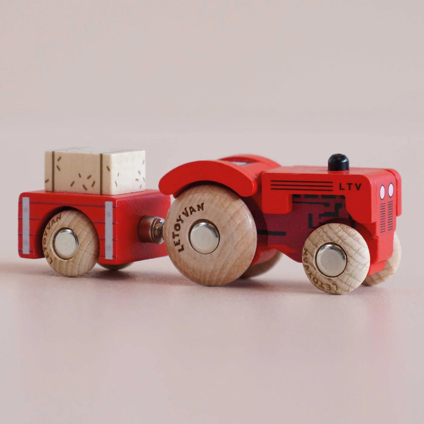 Le Toy Van Tilly Tractor