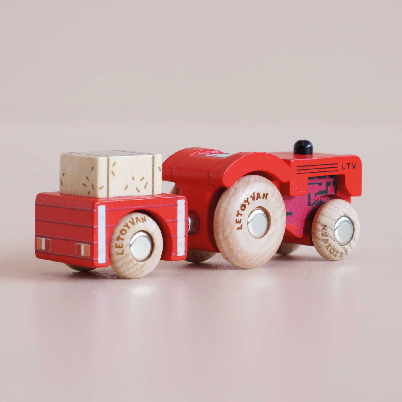 Le Toy Van Tilly Tractor