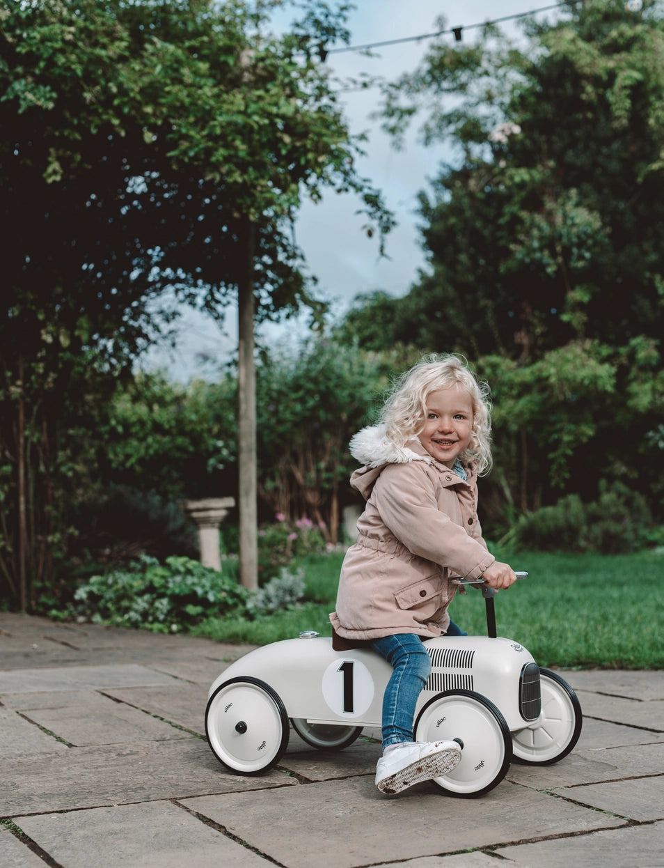 Vilac Vintage Metal Car - Cream