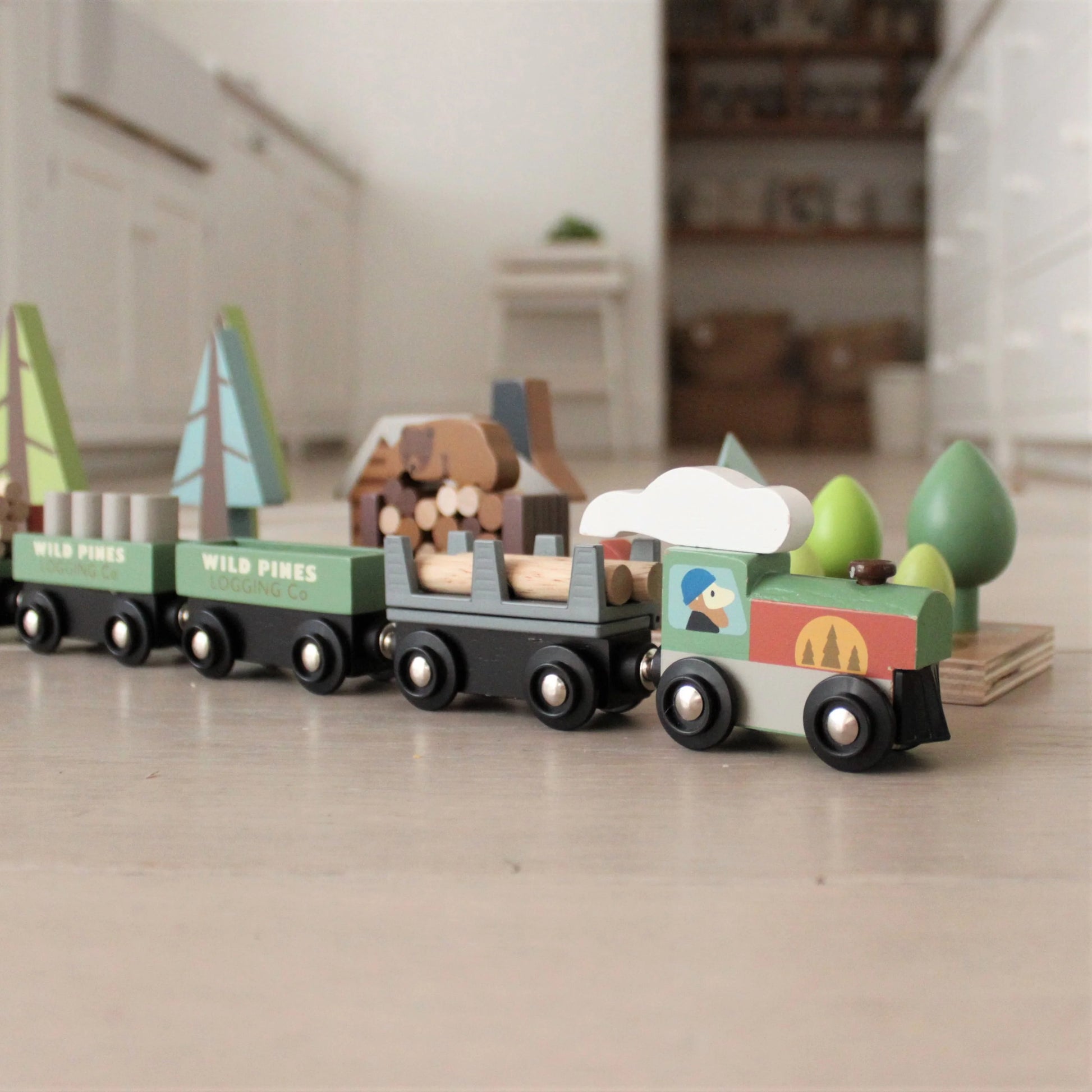 Tender Leaf Wild Pines Train Set